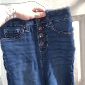 No Boundaries High Waisted Skinny, Juniors size 1.